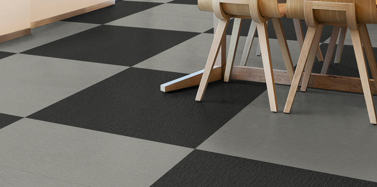 Scale in vetro antiscivolo Madras® Matrix Flooring.