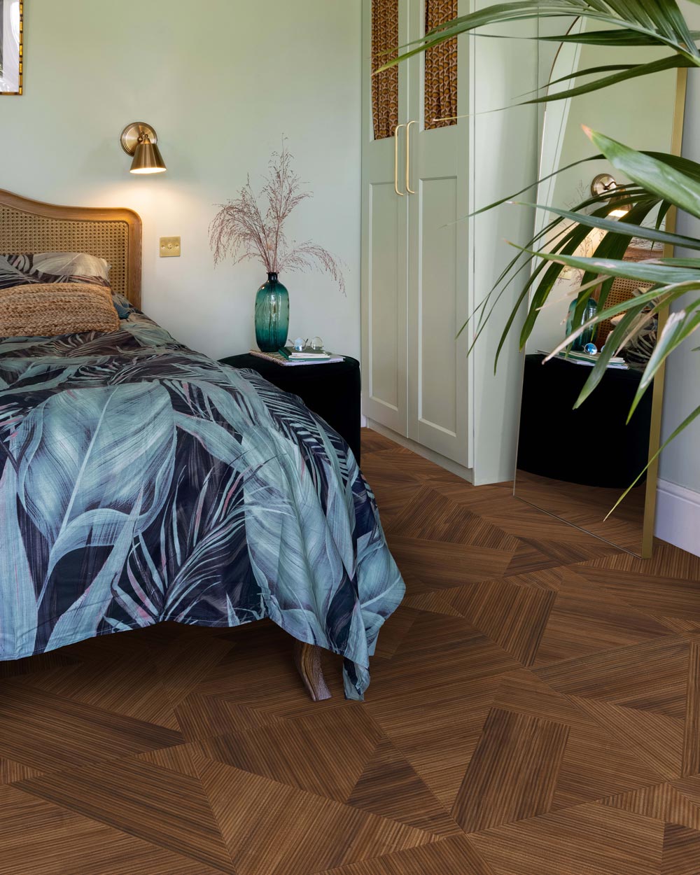 Luxury vinyl flooring - Roots collection - Awaken the forest style - Shades 62872